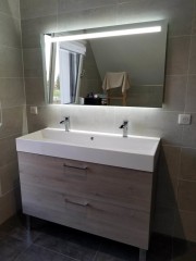 Aménagement de Salle de bain par l'éclat de bois